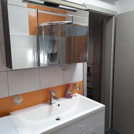 شقة Nika بريمونتيرا